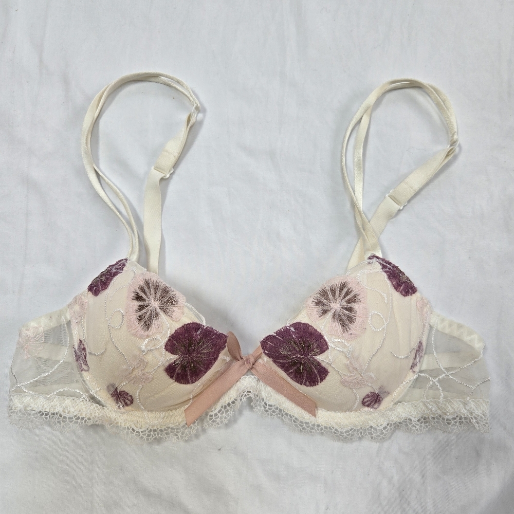 Lise Charmel Antinea White And Purple Leaf Embroidered Underwire Cup Bra